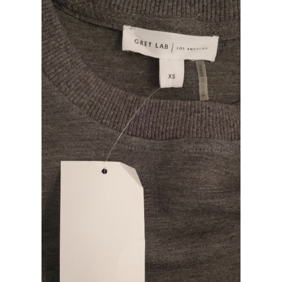 New Grey Lab Lounge Wear Crop Crewneck Sweatshirt Size Medium - Picture 3 of 5